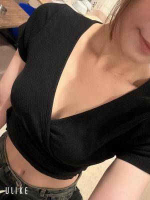 ネオン 26歳