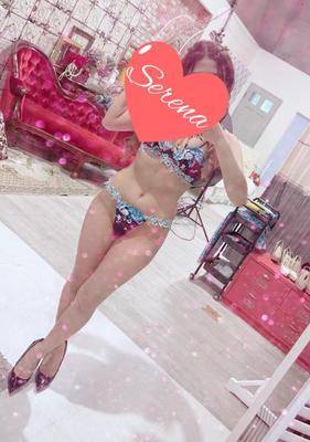 セレナ 25歳