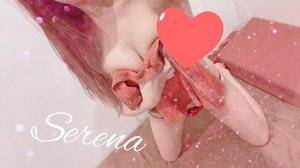 セレナ 25歳
