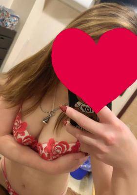 ニイナ 28歳