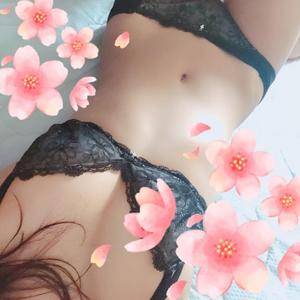 メイ 26歳