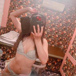 メイ 26歳