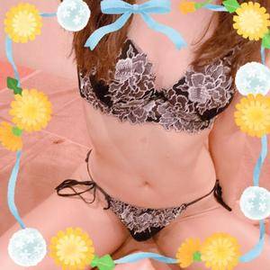 メイ 26歳