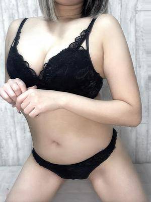 ネネ 23歳