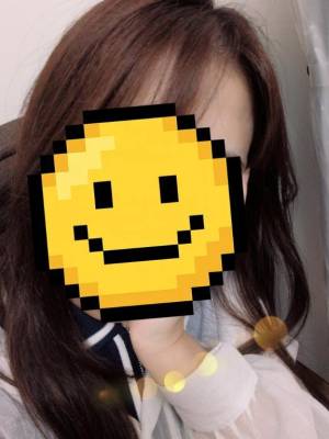 しおり 23歳