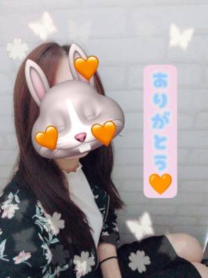 しおり 23歳