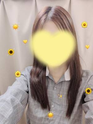 しおり 23歳