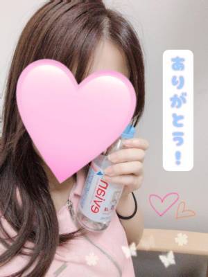 しおり 23歳