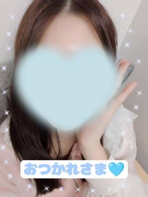 しおり 23歳