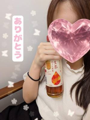 しおり 23歳
