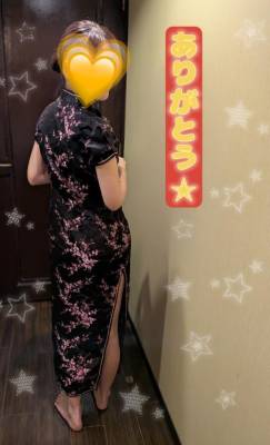 しおり 23歳