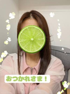 しおり 23歳