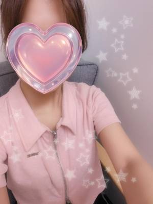 しおり 23歳
