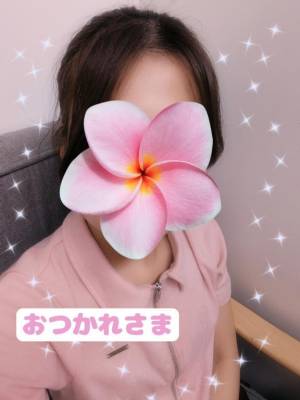 しおり 23歳
