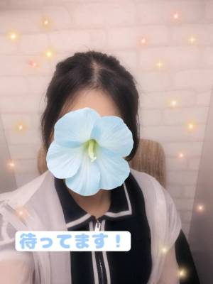 しおり 23歳